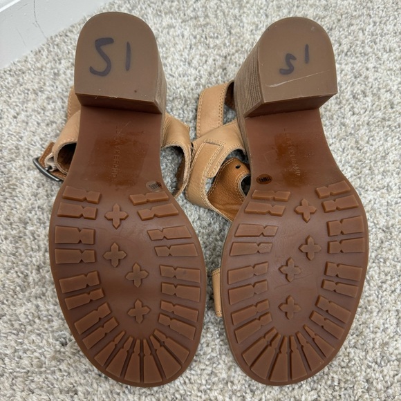 New Lucky Brand Women's Vidany 4” High Heel Sandal Heeled, size 11 Tan Brown - Picture 7 of 8